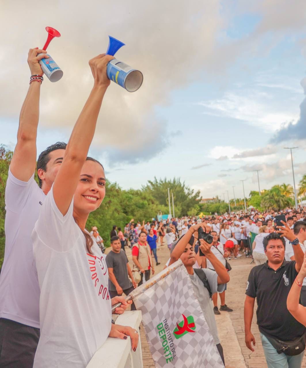 uploads/6/32/01 (414).Jpeg